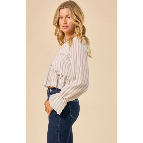 Altar'd State Women's Stripes Plunging Neck Bell Sleeves Cropped Blouse Size M - Picture 4 of 7